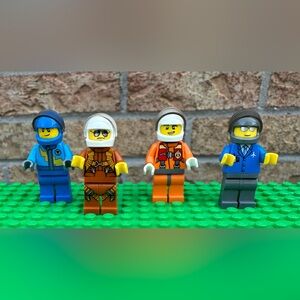 LEGO City Racing and Pilots Minifigures Bundle